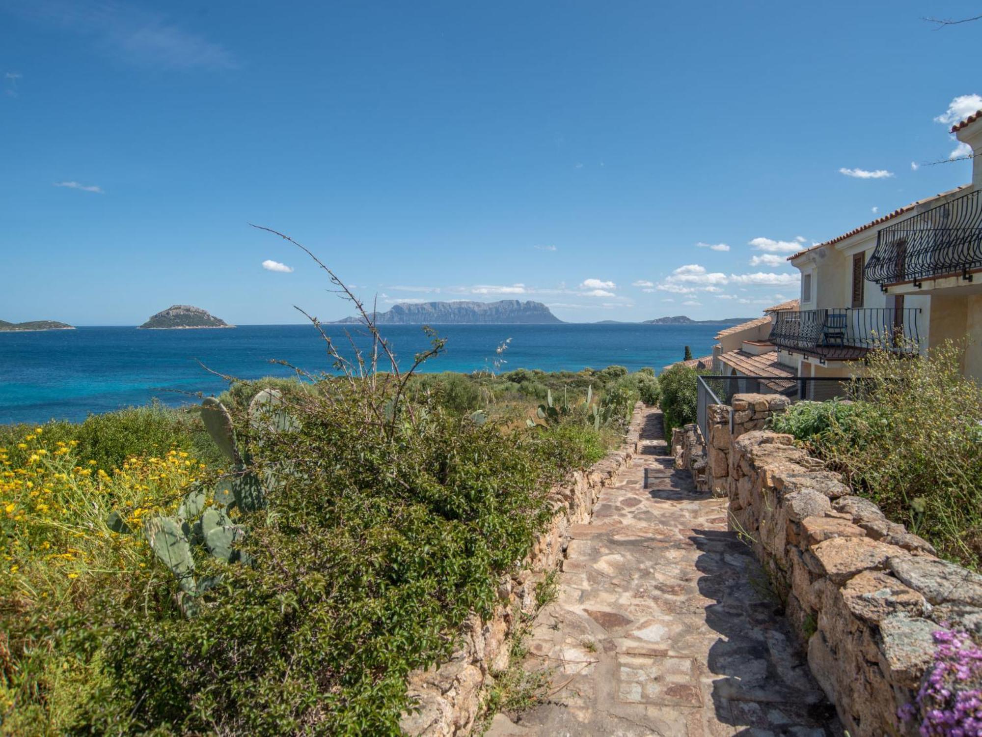 Apartment Giuly By Interhome Golfo Aranci Exterior photo